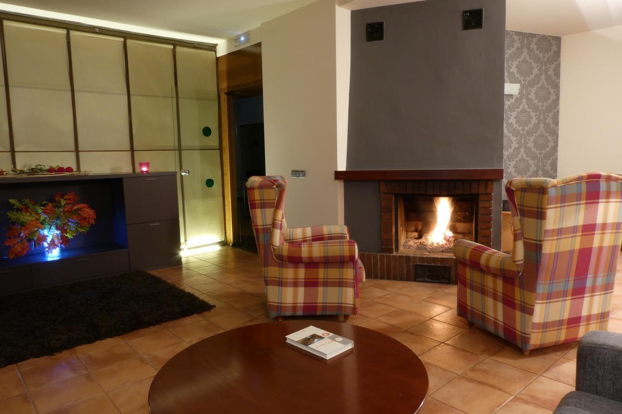 Hospederia De Loarre Hotel Exterior photo